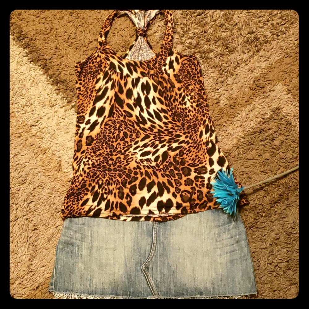 Kiwi 🐆 Cheetah print razor back tank